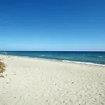 Rez De Jardin Piscine Et Appartement